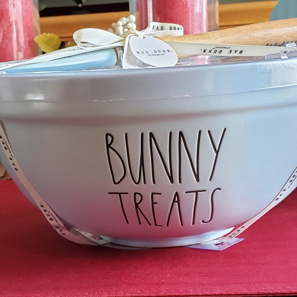 Rae Dunn easter mixing bowl set